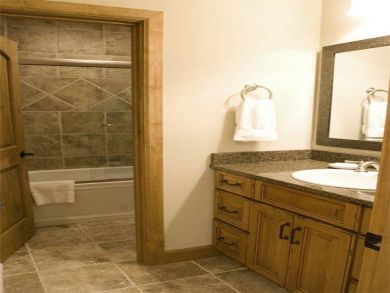 Two Bedroom Vail Vacation Condo with Pool and Hot Tub